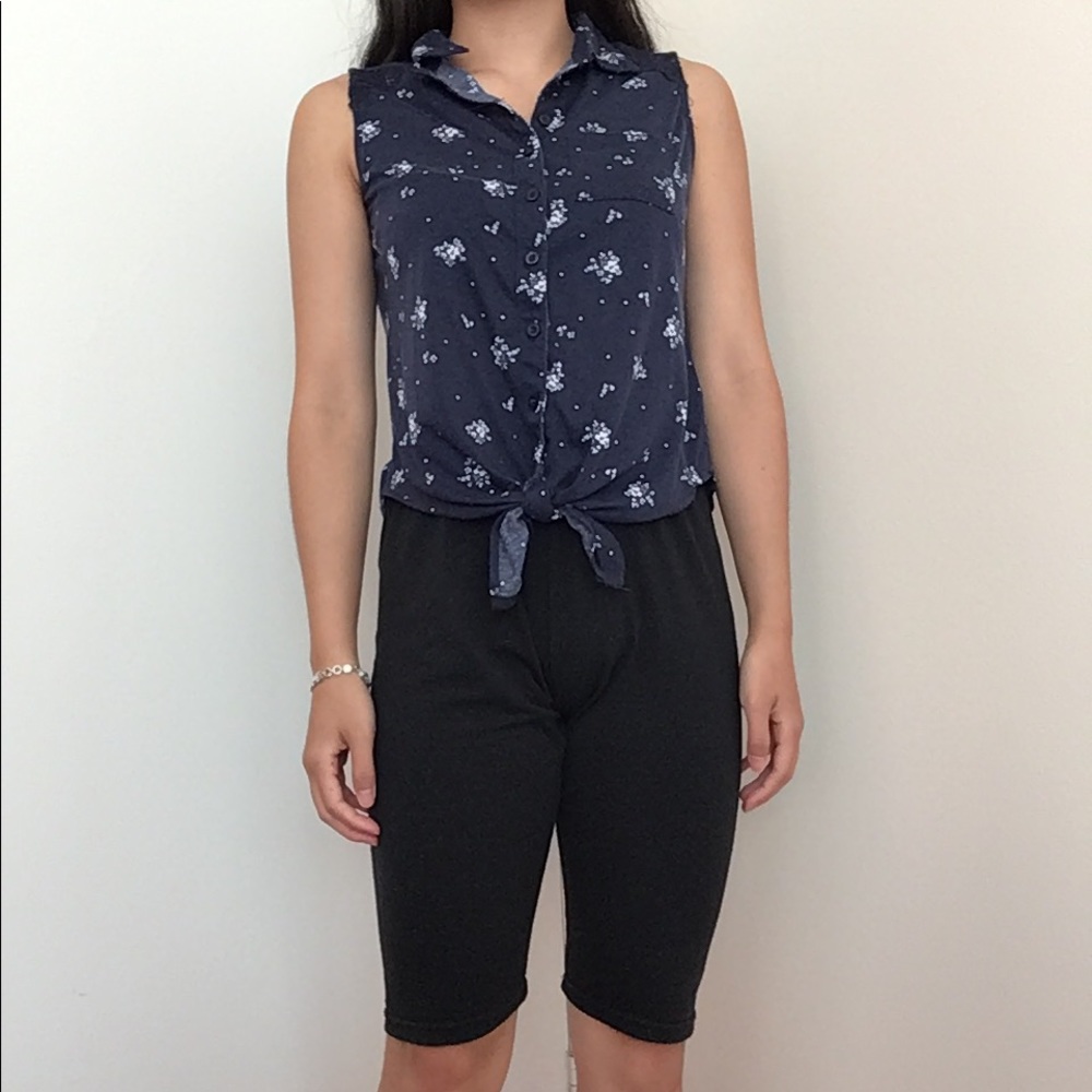 Ardene: Navy Floral collared Tank